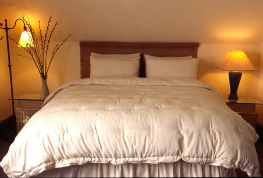 Dual-Weight Wool Comforter